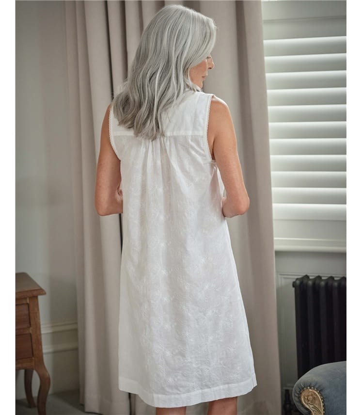 Lightweight Sleeveless Frill Collar Nightie