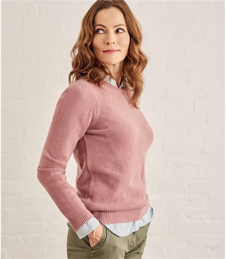 Blush | Womens Lambswool Crew Neck Sweater | WoolOvers US