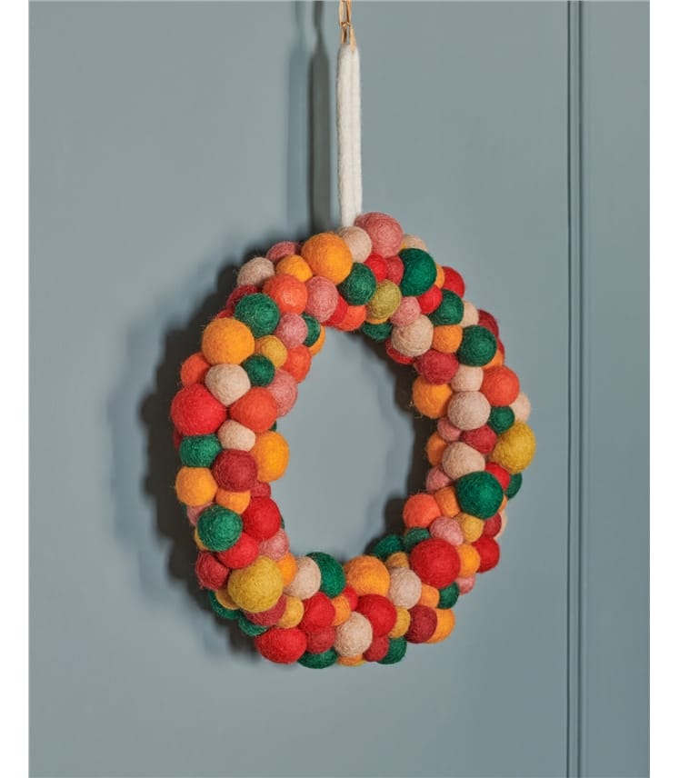 Pom Pom Wreath Large