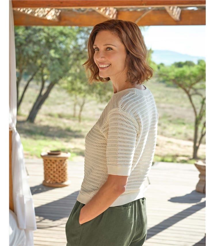 Texturierter Strickpulli mit Rundhalsausschnitt