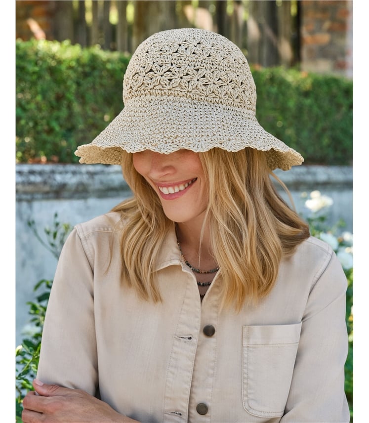 Scallop Edge Straw Hat