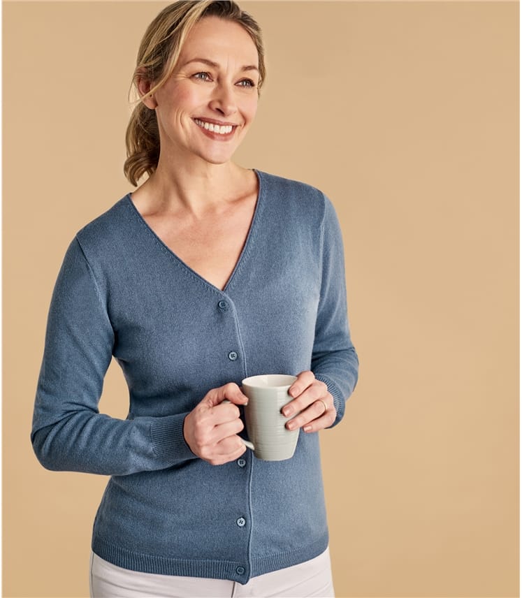 Storm Blue 20% Cashmere & 80% Merino | Cashmere Merino Classic V Neck ...