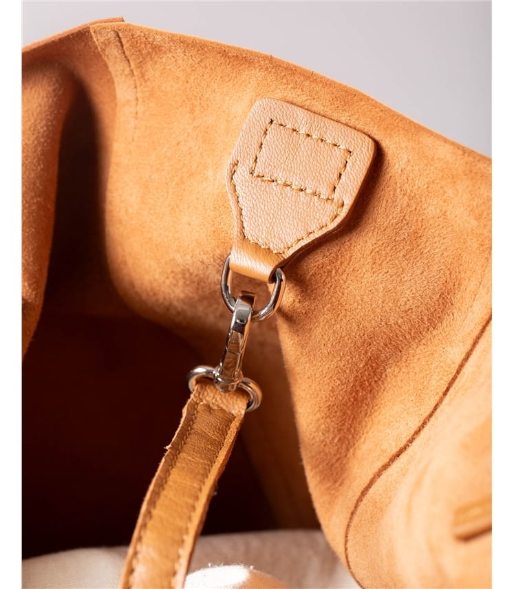 Tarn Leather Bucket Bag