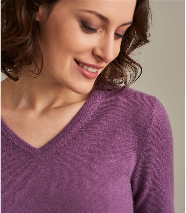 Light Aubergine | Womens Luxurious Pure Cashmere V Neck Sweater ...