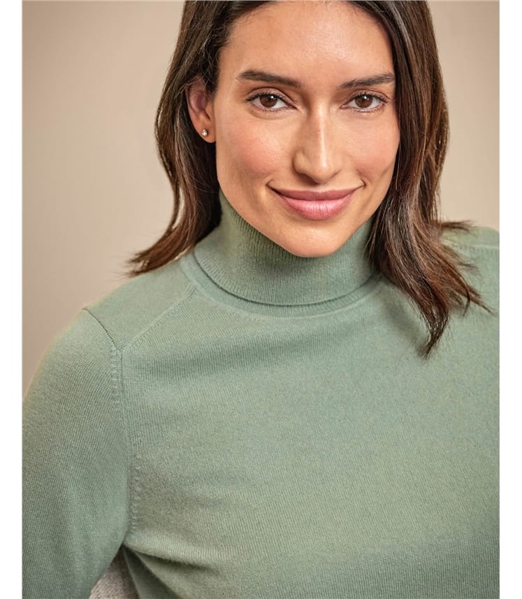 Womens Cashmere Turtle Neck Sweater
