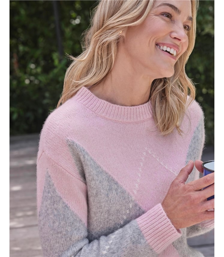 Large Diamond Pattern Jumper