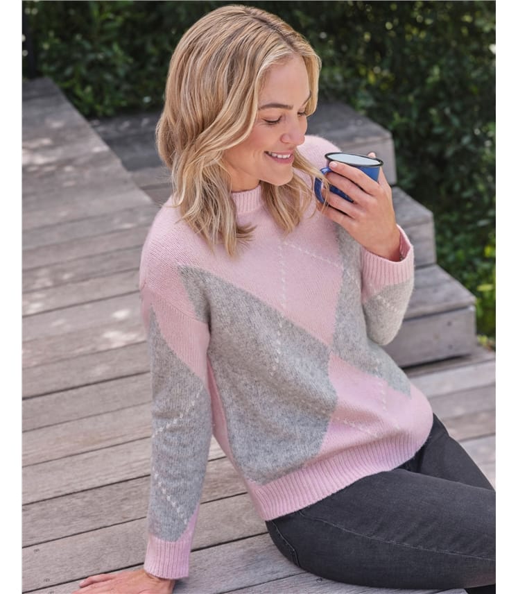 Large Diamond Pattern Jumper