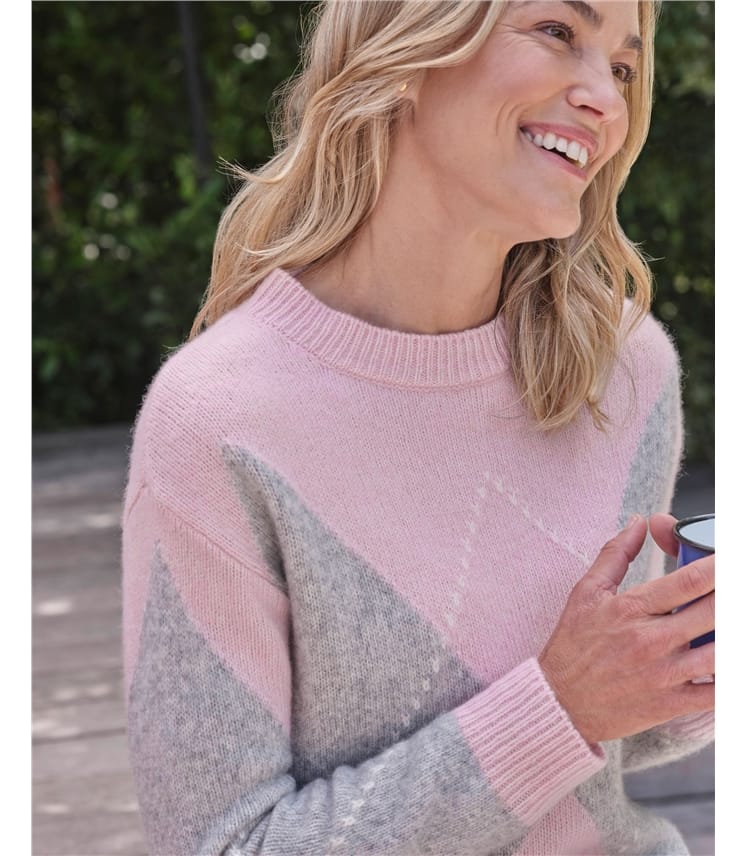 Large Diamond Pattern Jumper