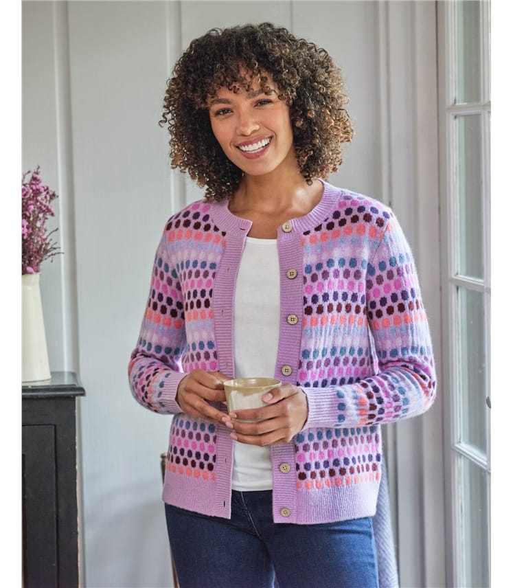 Strickjacke mit mehrfarbigen Punkten und Streifen