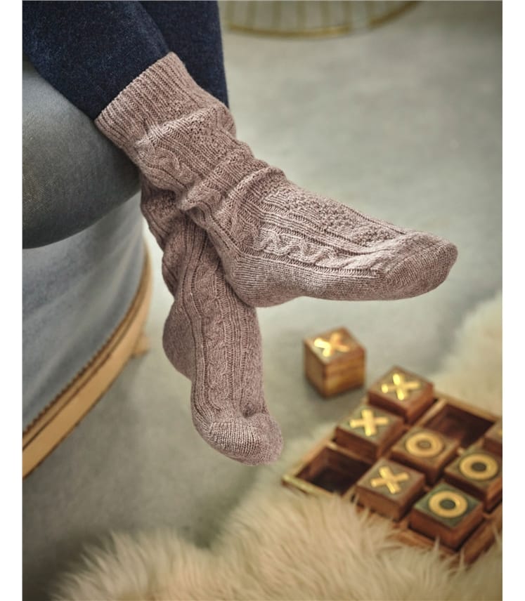 Womens Lambswool Cable Socks