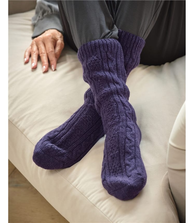 Womens Lambswool Cable Socks