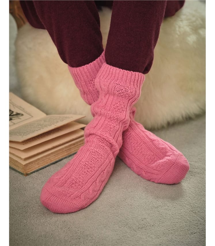 Womens Lambswool Cable Socks