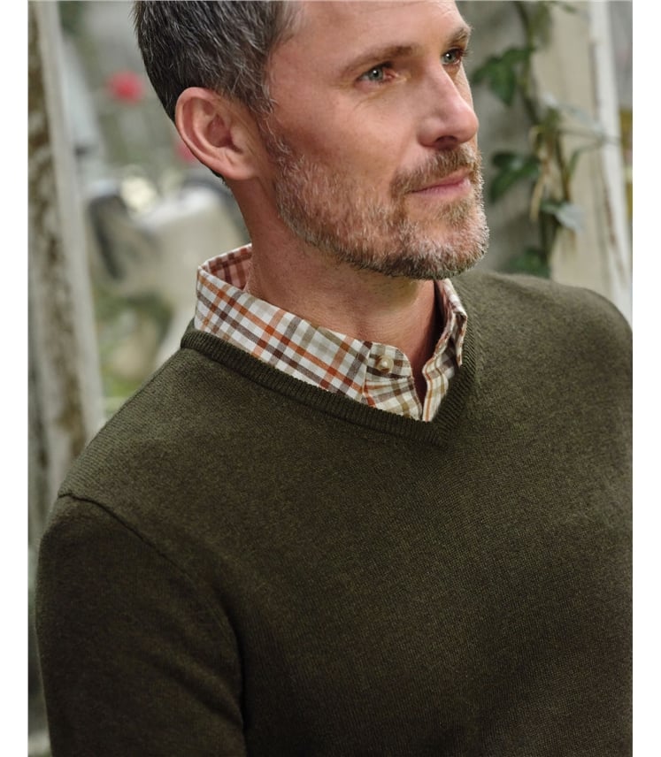 Cashmere & Merino Classic V Neck Knitted Jumper