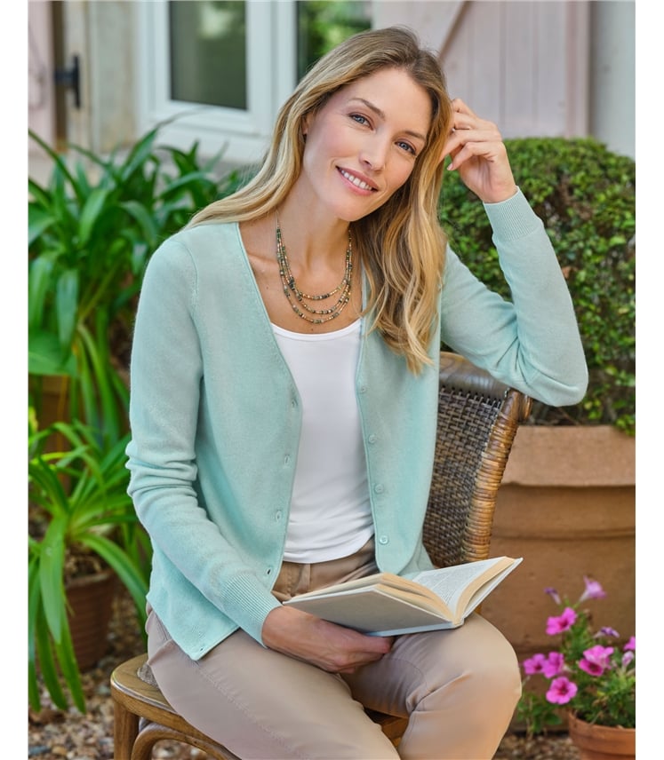 Cashmere Merino Classic V Neck Cardigan