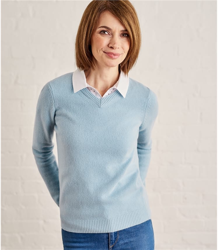 Soft Blue | Womens Lambswool V Neck Jumper | WoolOvers AU