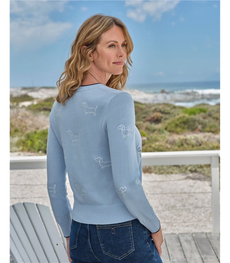 Pullover mit Dackelmotiven