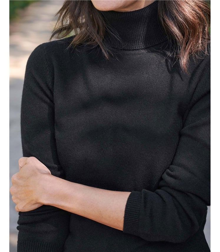 Cashmere and Merino Fitted Turtle Neck Knitted Sweater