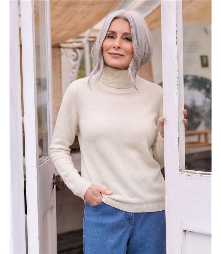 Cashmere and Merino Fitted Turtle Neck Knitted Sweater