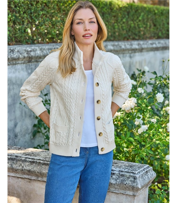 Baumwollstrickjacke mit Zopfmuster