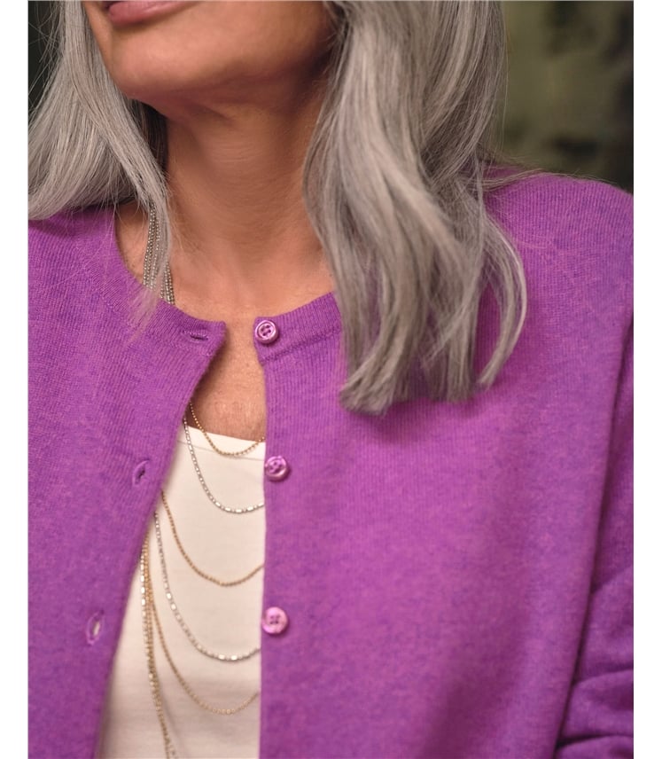 Cardigan court luxueux en pur cachemire