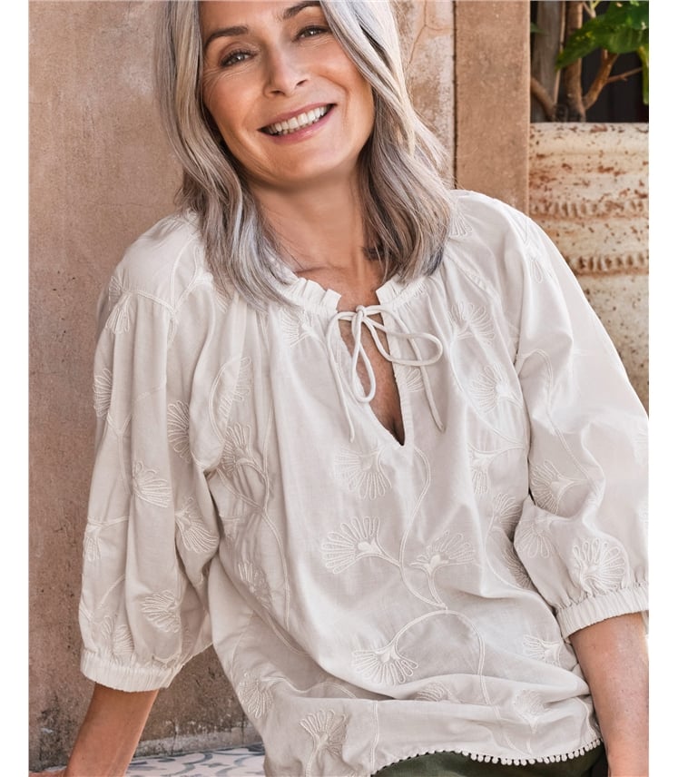Cornelli Embroidered Top