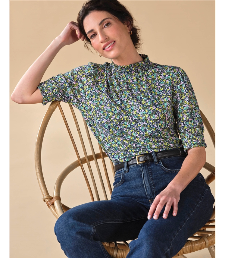 Shirred Short Sleeve Turtle Neck