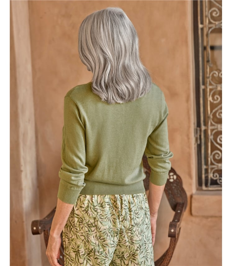 Kurz geschnittene Strickjacke mit 3/4-langen Ärmeln aus Seide und Baumwolle für Damen