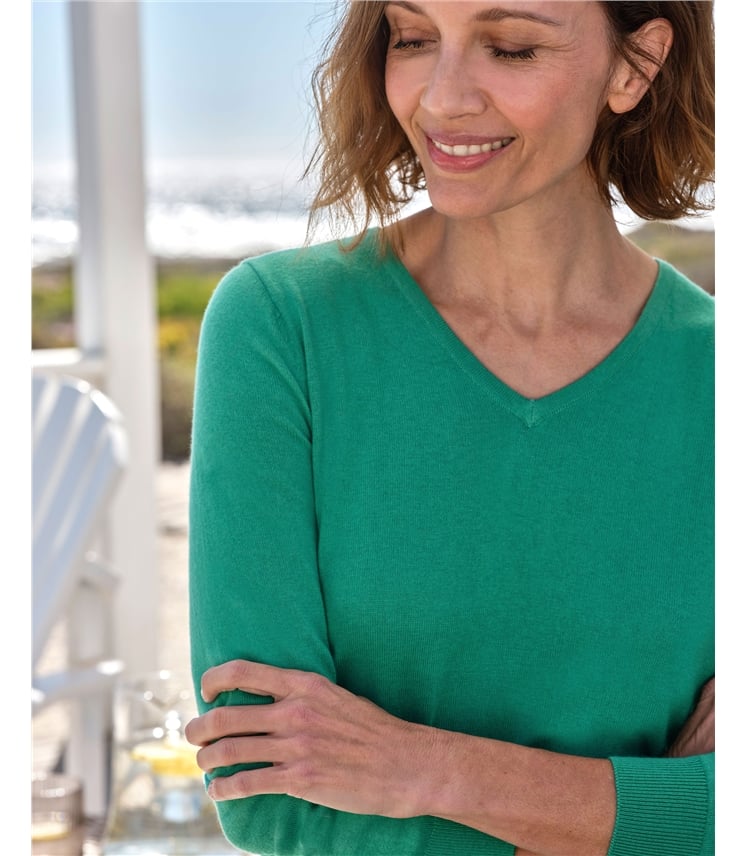 Pullover mit V-Ausschnitt aus Baumwolle und Kaschmir