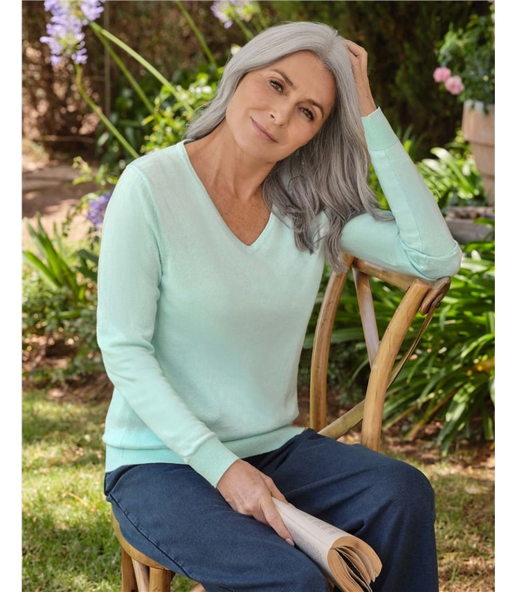 Pullover mit V-Ausschnitt aus Baumwolle und Kaschmir