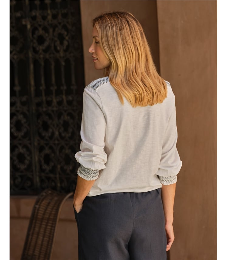 Shirt mit gekräuselter Manschette & Schulterpartie 