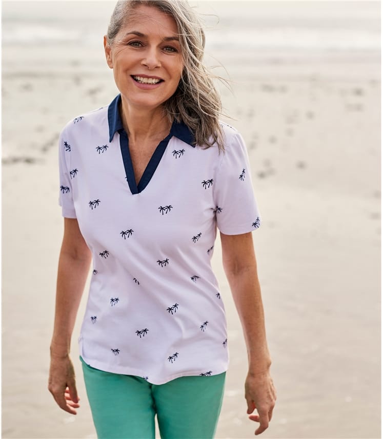 polo shirt and jeans female