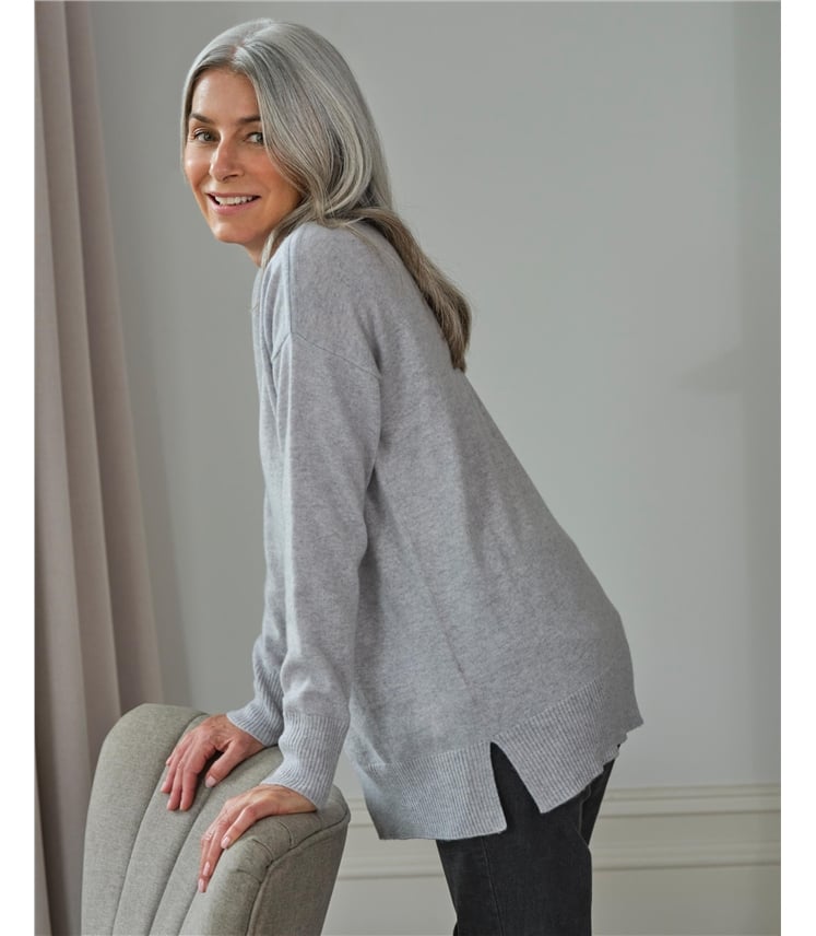 Luxurious Cashmere Boat Neck Jumper