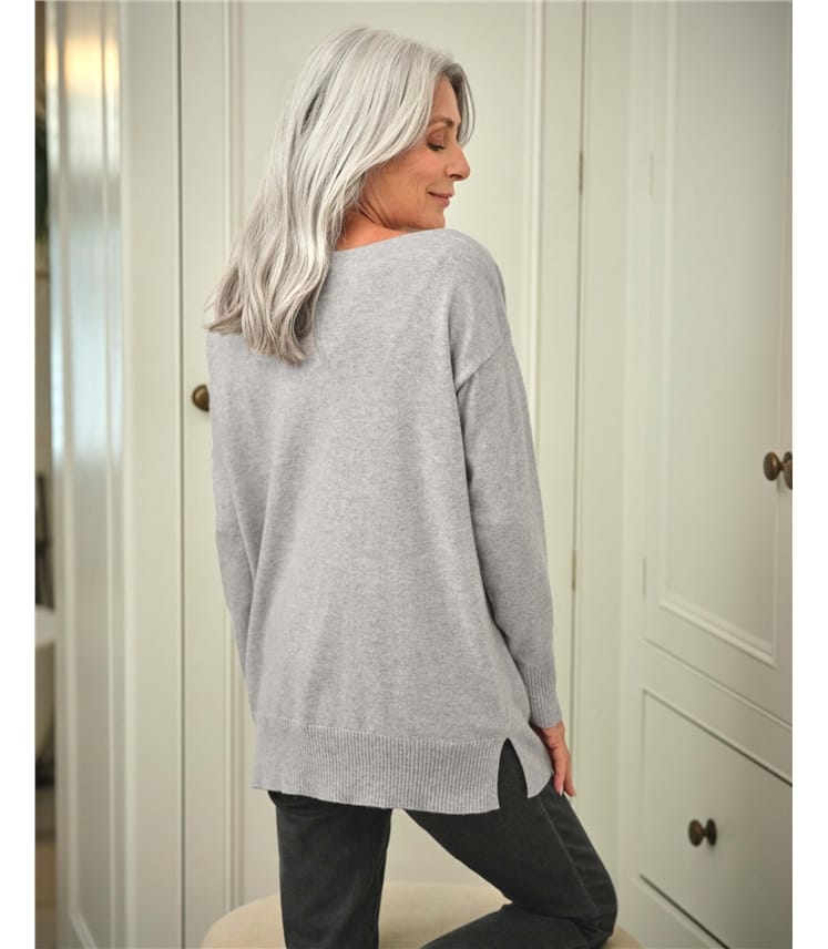 Luxurious Cashmere Boat Neck Jumper