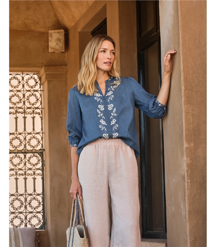 Bluse mit Schlitz-Ausschnitt und Kreuzstich-Stickerei 