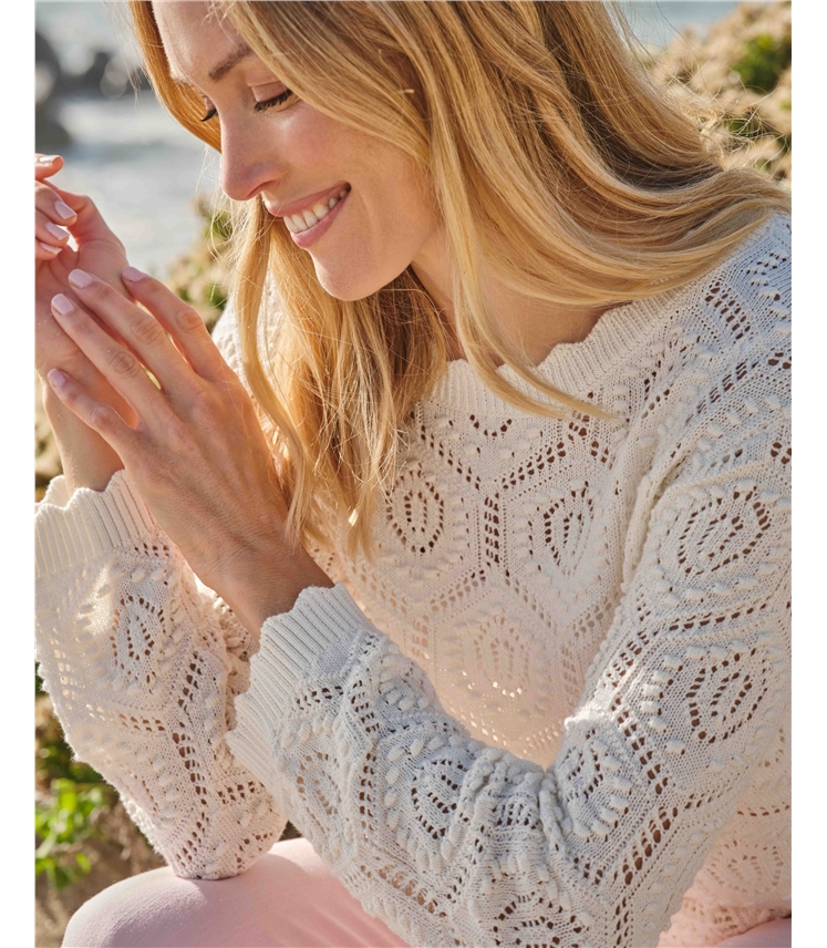 Scalloped Edge Textured Jumper