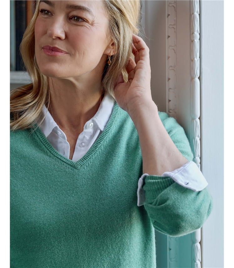 Cashmere & Merino V Neck Knitted Jumper
