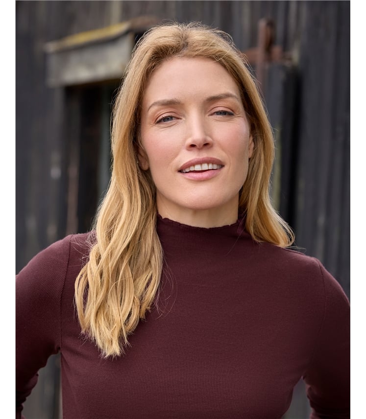 Ribbed Turtle Neck Top
