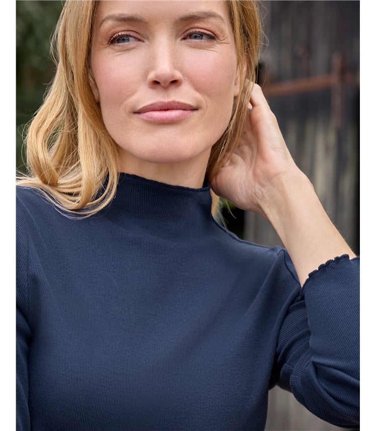 Ribbed Turtle Neck Top