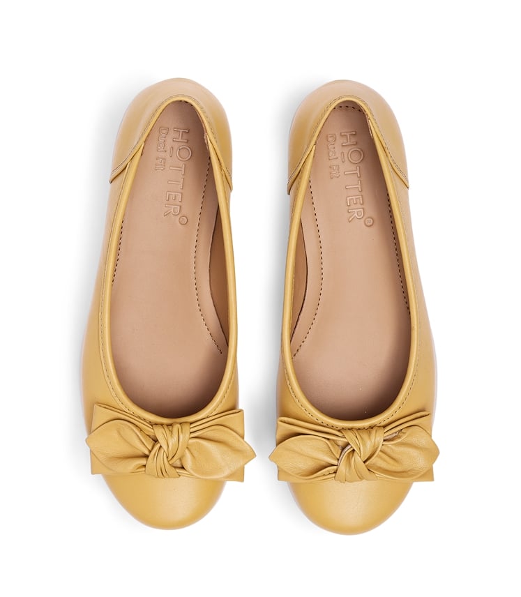 Jewel Ballerina Pump