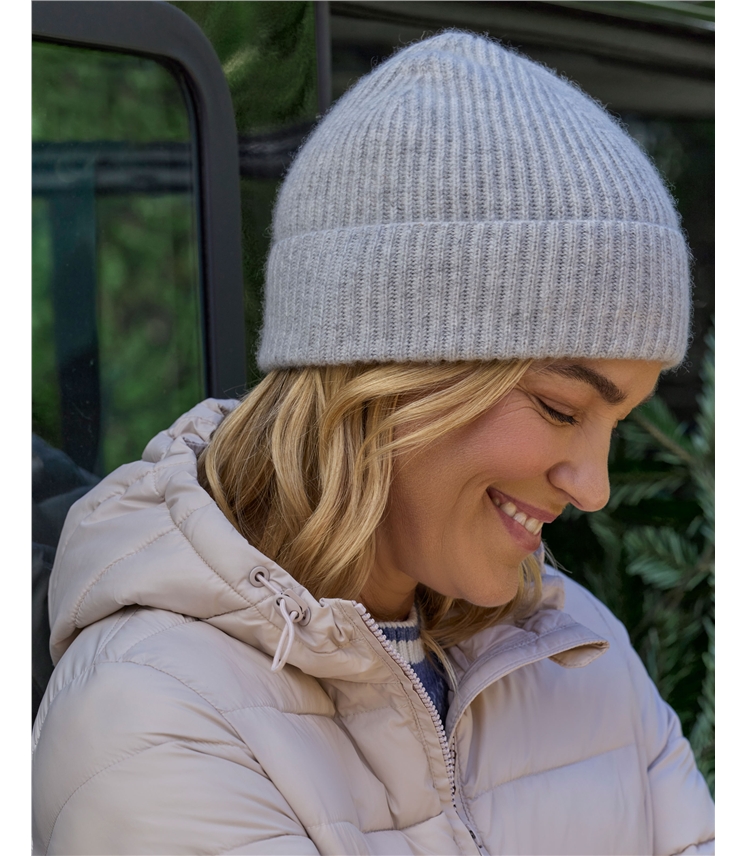 Ribbed Cashmere Hat