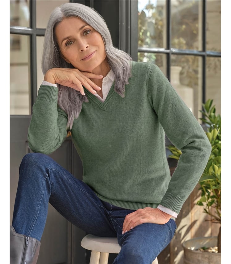 Womens Lambswool V Neck Jumper