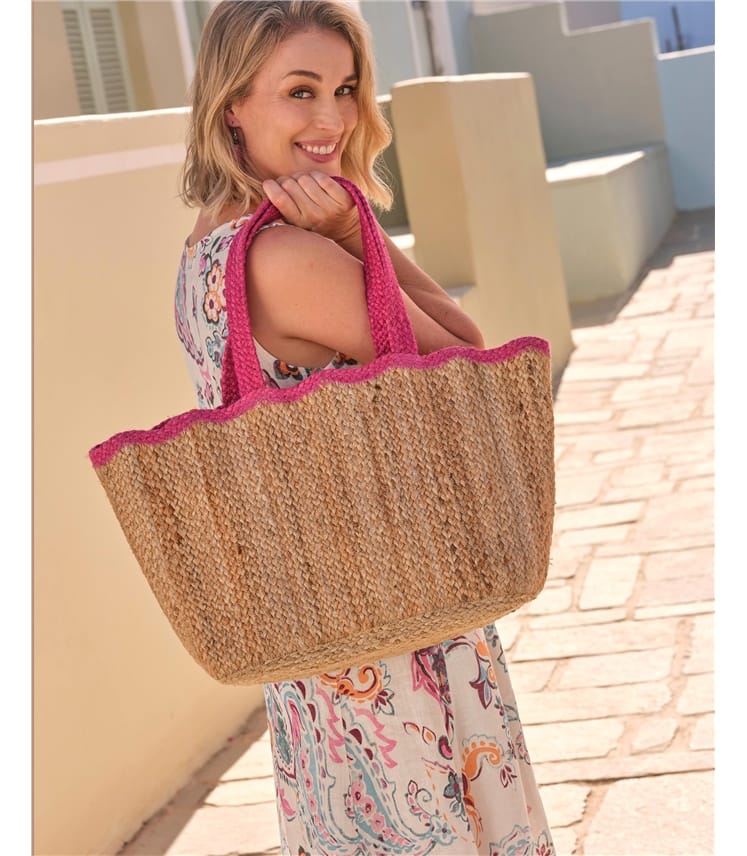Scallop Straw Bag
