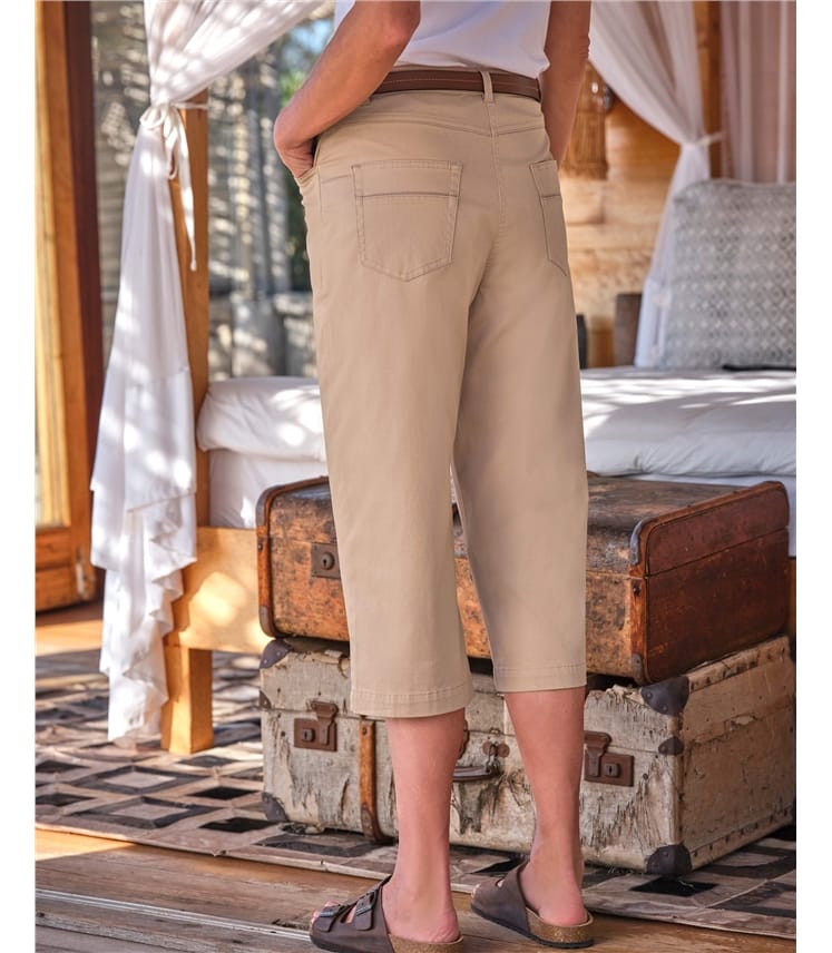 Relaxed Fit Cropped Chino