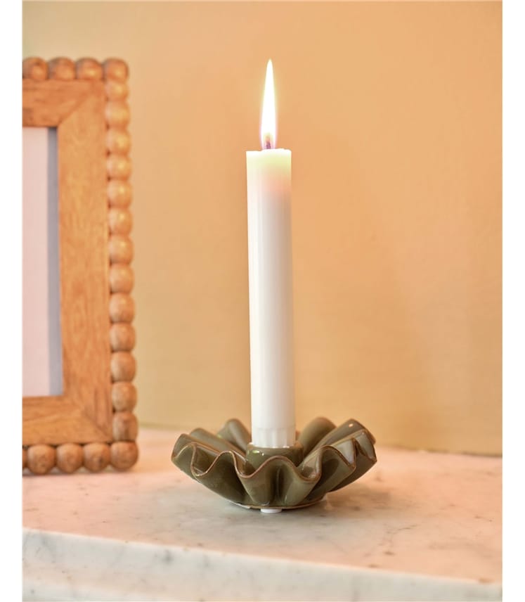 Porcelain Frill Candle Holder