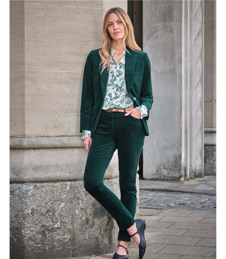 Röhrenjeans aus Samt