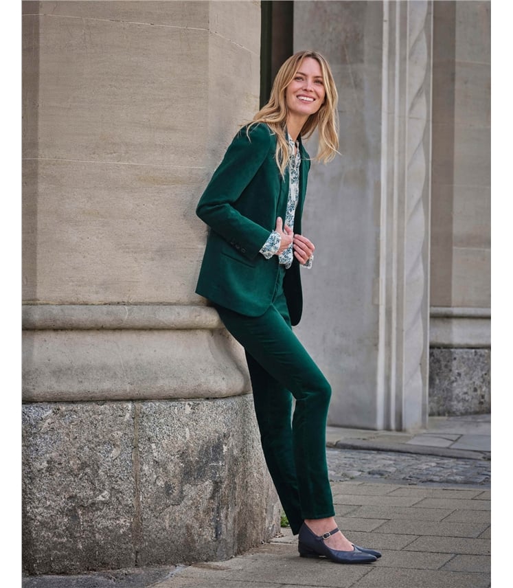 Röhrenjeans aus Samt