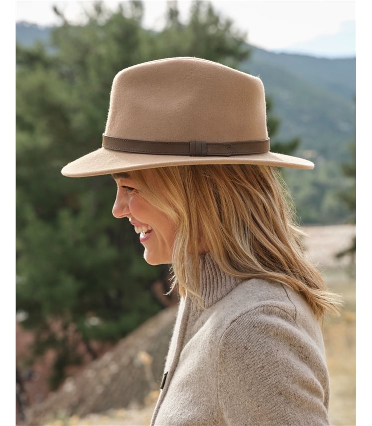 Plain Fedora