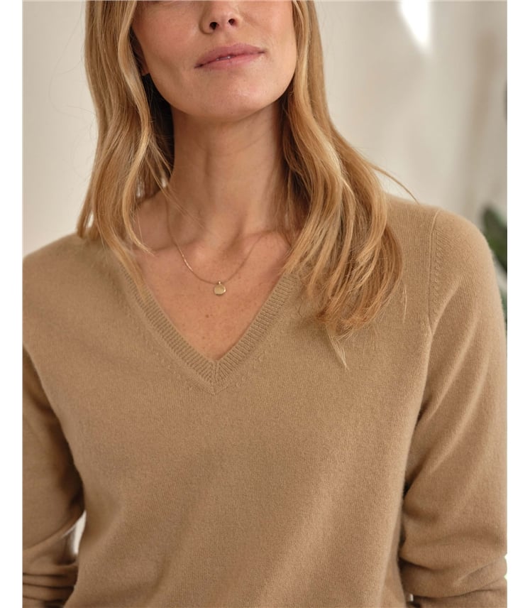 Kaschmirpullover mit V-Ausschnitt
