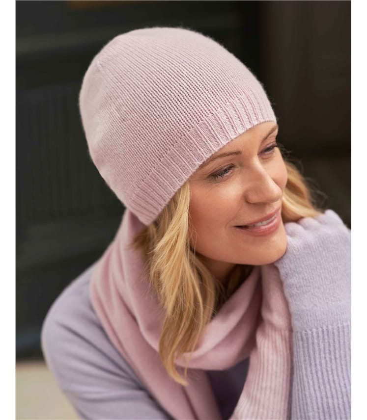 madras Smitsom sygdom Berri Pastel Pink | Womens Premium Pure Cashmere Hat | WoolOvers US