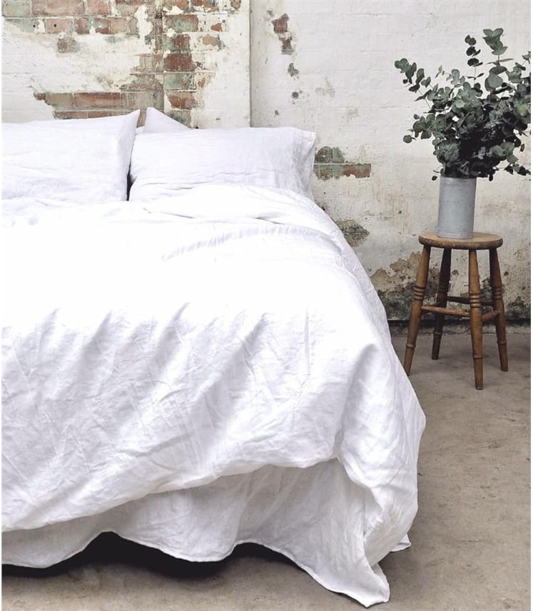 White Woolovers x Piglet Super King Linen Duvet Cover WoolOvers UK